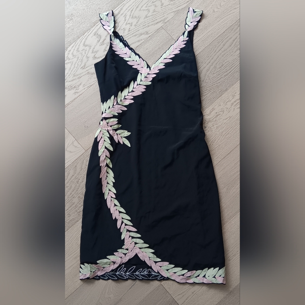 NICOLE MILLER 100% Silk Dress with Pink and Green Leaf Accent SIZE 8